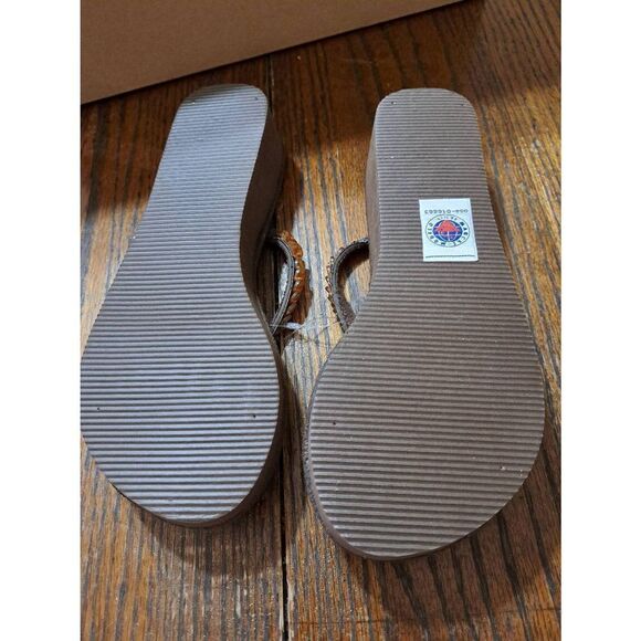 New Size 7 Corona Marcas Modelo Embellished Brown Flip Flops Wedge Heel 2008 - Picture 6 of 7